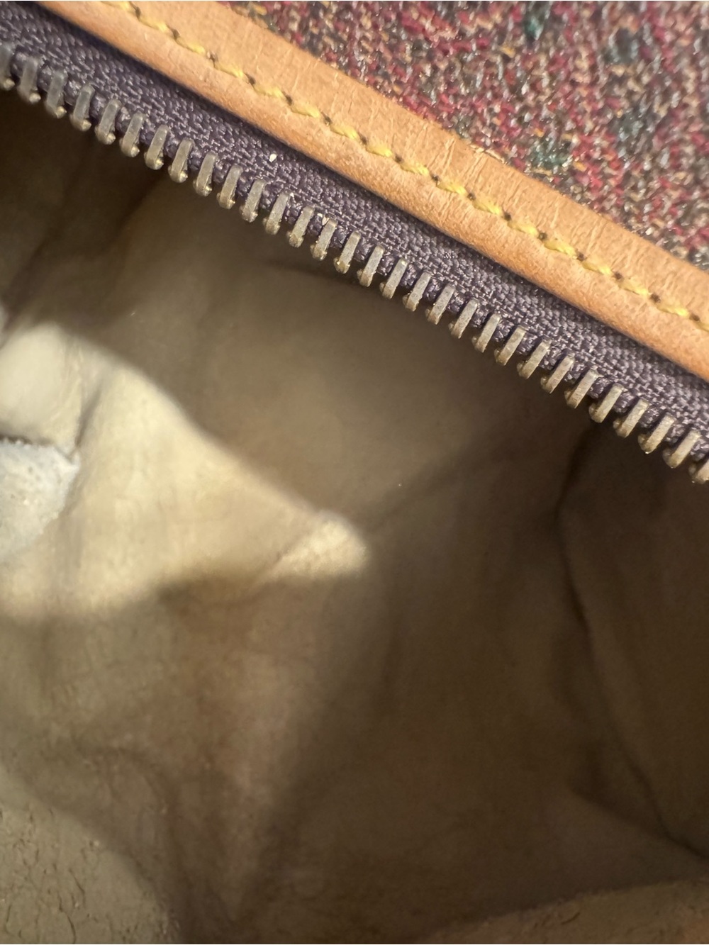 ETRO Milano Paisley Barrel Duffel Bag EUC - Picture 6 of 9